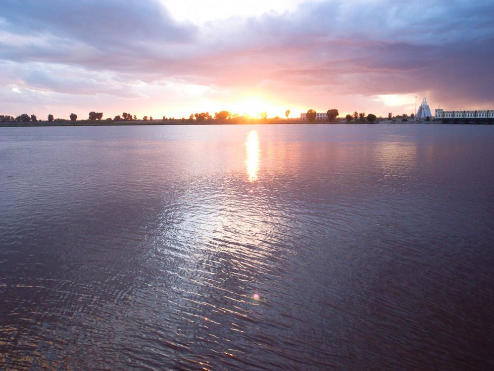 巴彦淖尔,草原的诗意图卷