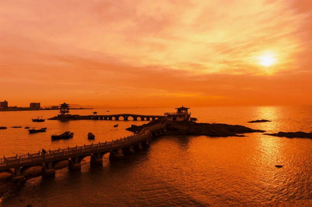 葫芦岛的历史沿革、地理特征与文化价值探究